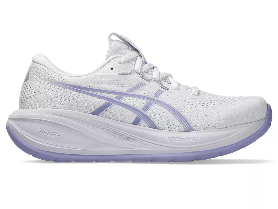 Women's Asics Gel-Cumulus 28. White upper. Light Grey midsole. Lateral view.