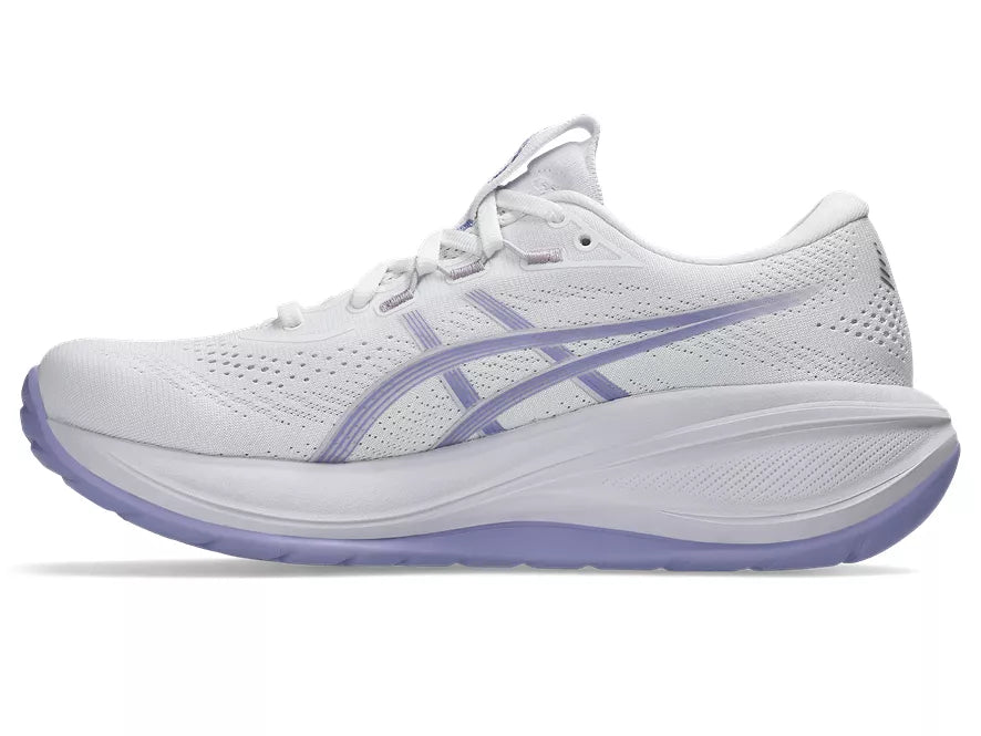 Women's Asics Gel-Cumulus 28. White upper. Light Grey midsole. Medial view.