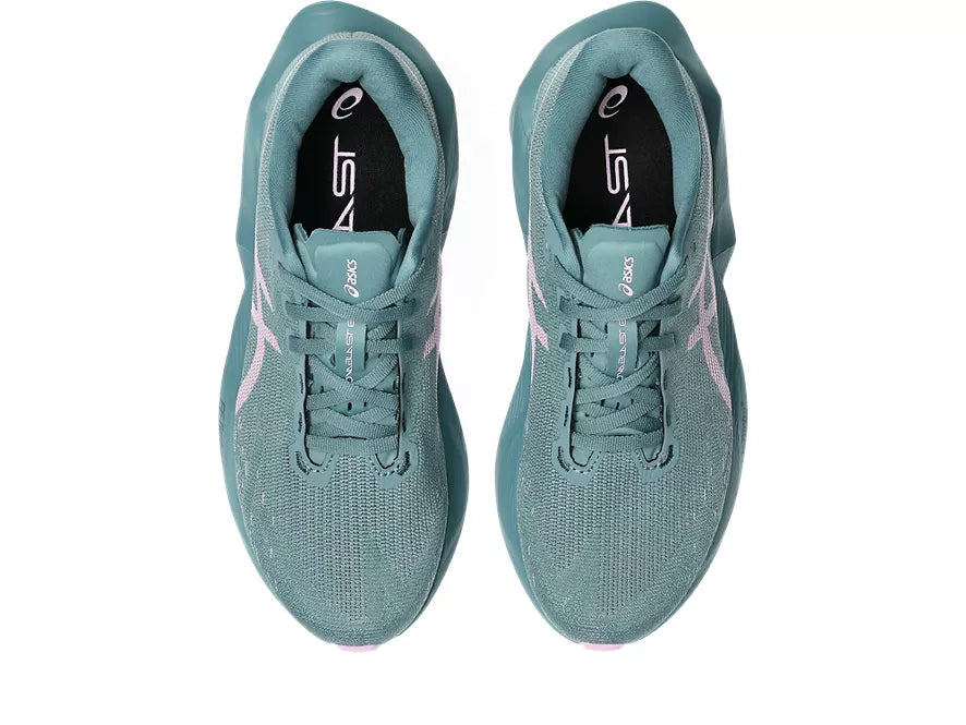 Women's Asics Novablast 6. Green upper. Green midsole. Top view.