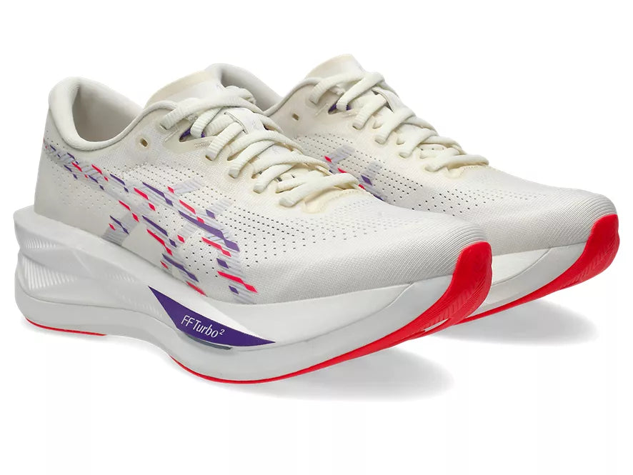 Women's Asics Sonicblast. Off White upper. White midsole. Lateral view.