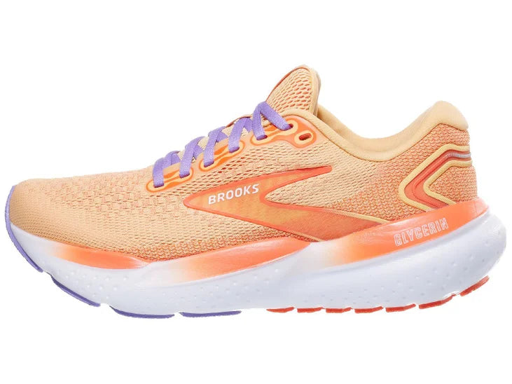 Women's Brooks Glycerin 21. Peach upper. White midsole. Lateral view.