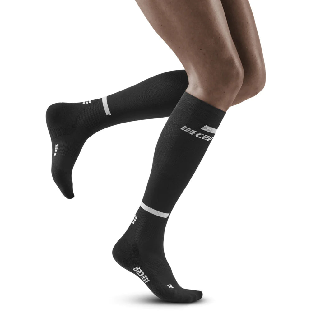 Women's CEP The Run 4.0 Compression Socks. Black. Lateral view.
