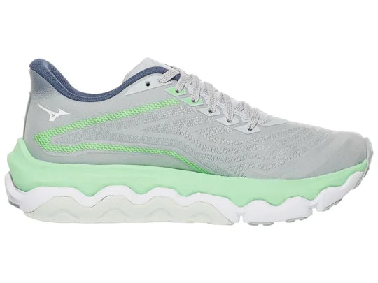 Women's Mizuno Wave Horizon 8. Light Green/Blue upper. Light Green/White midsole. Medial view.