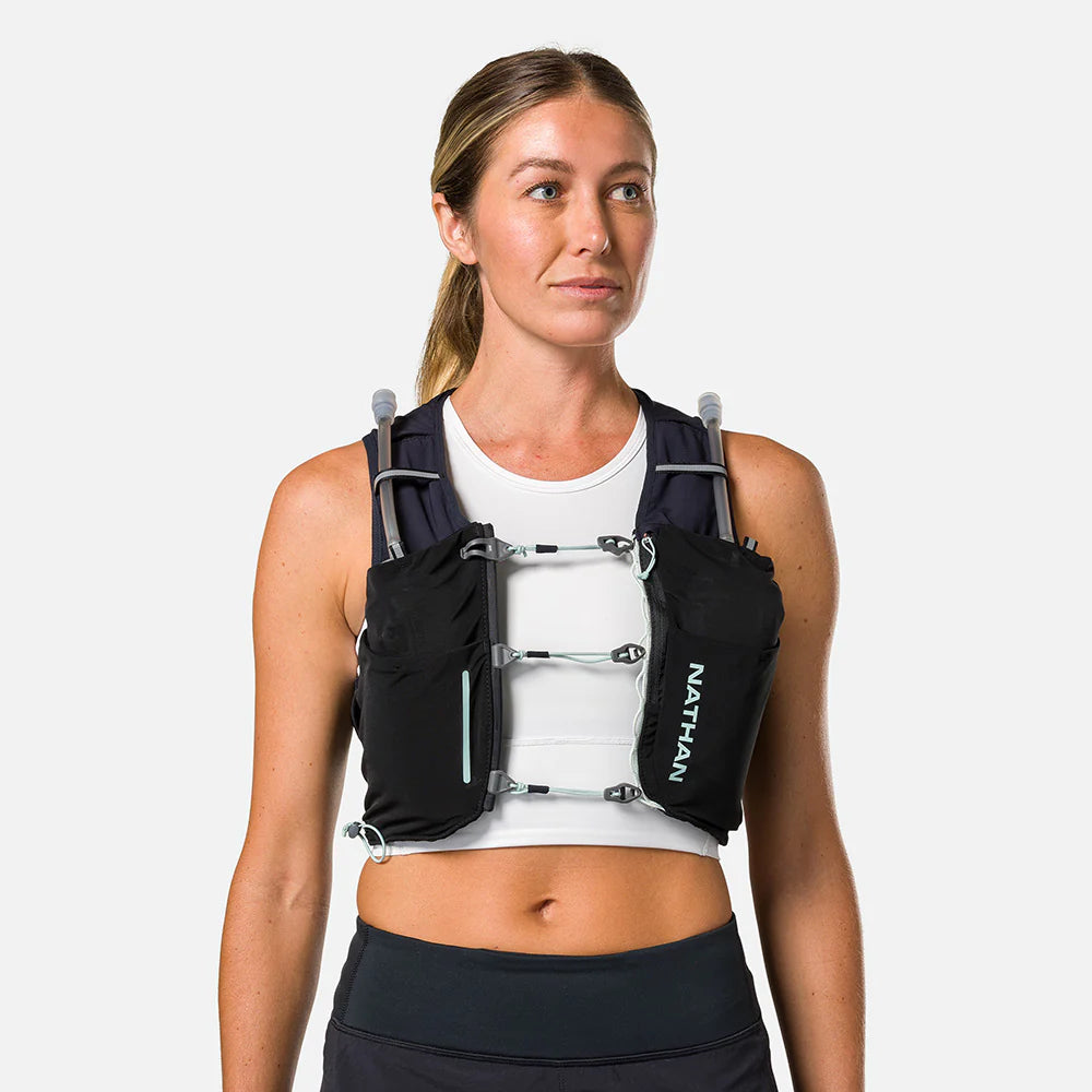 Women's Nathan Pinnacle Pro 6 Liter Hydration Vest. Black.