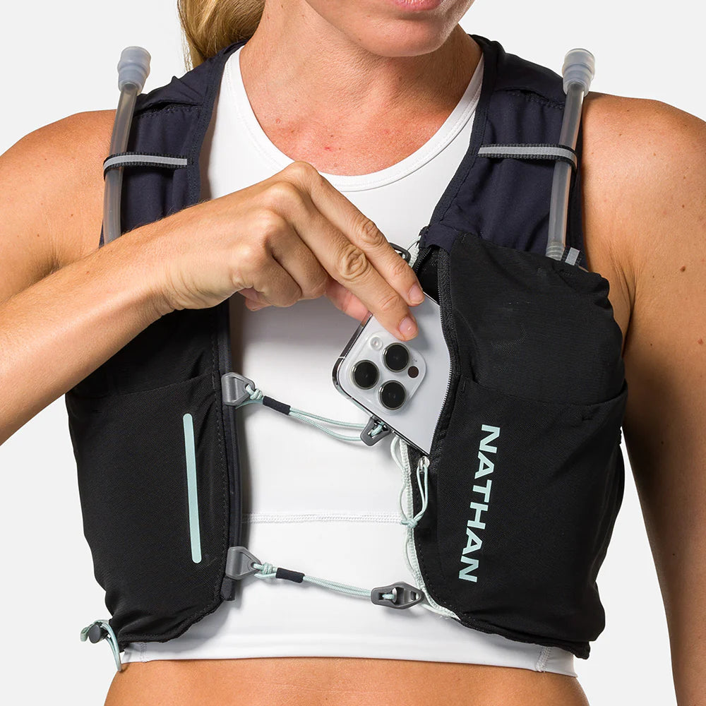 Women's Nathan Pinnacle Pro 6 Liter Hydration Vest. Black.