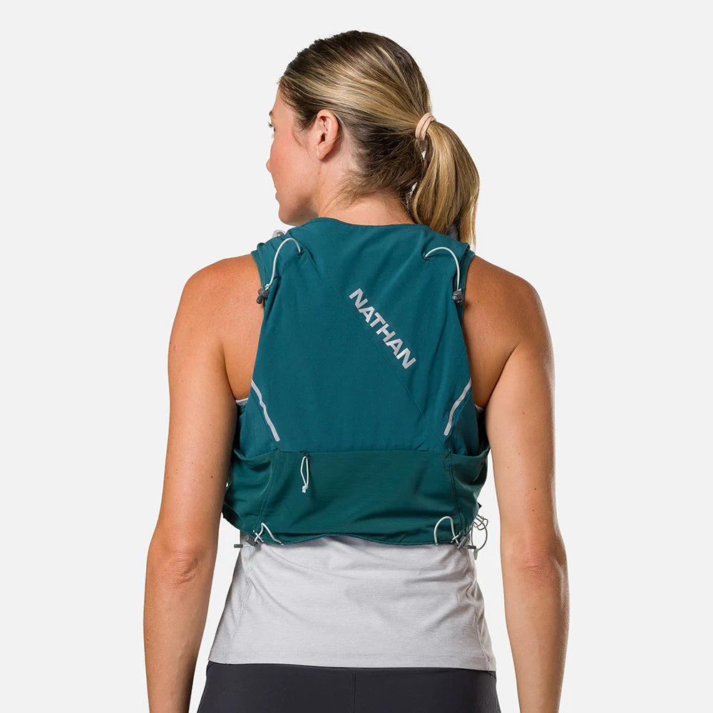 Women's Nathan Pinnacle Pro 6 Liter Hydration Vest. Black.