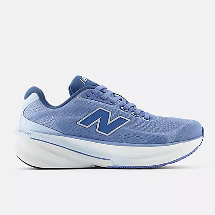 Women's New Balance 860 v15. Blue upper. White midsole. Lateral view.