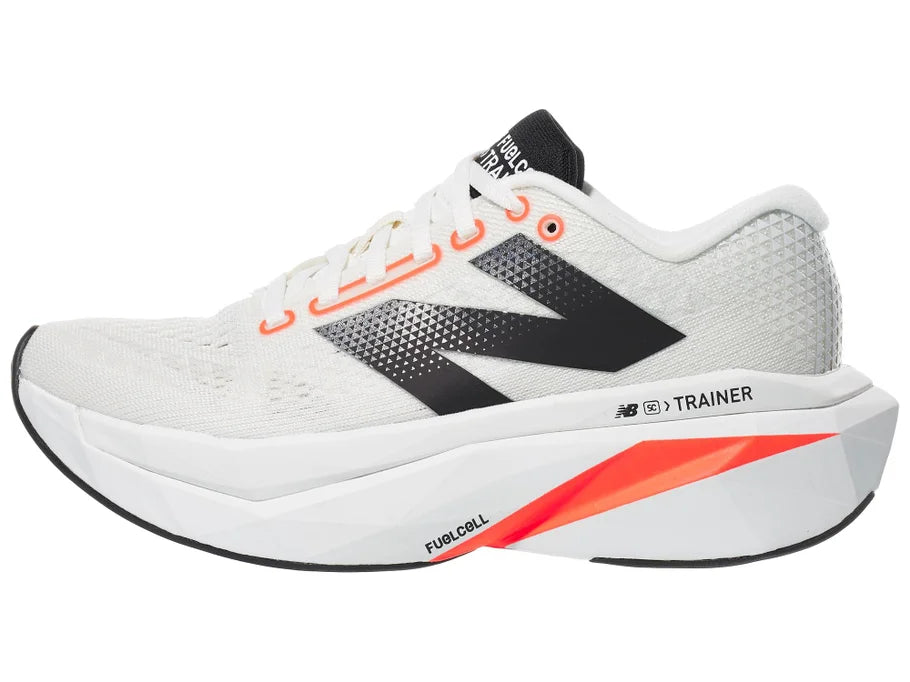 Women's New Balance SuperComp Trainer v3. White upper. White midsole. Lateral view.