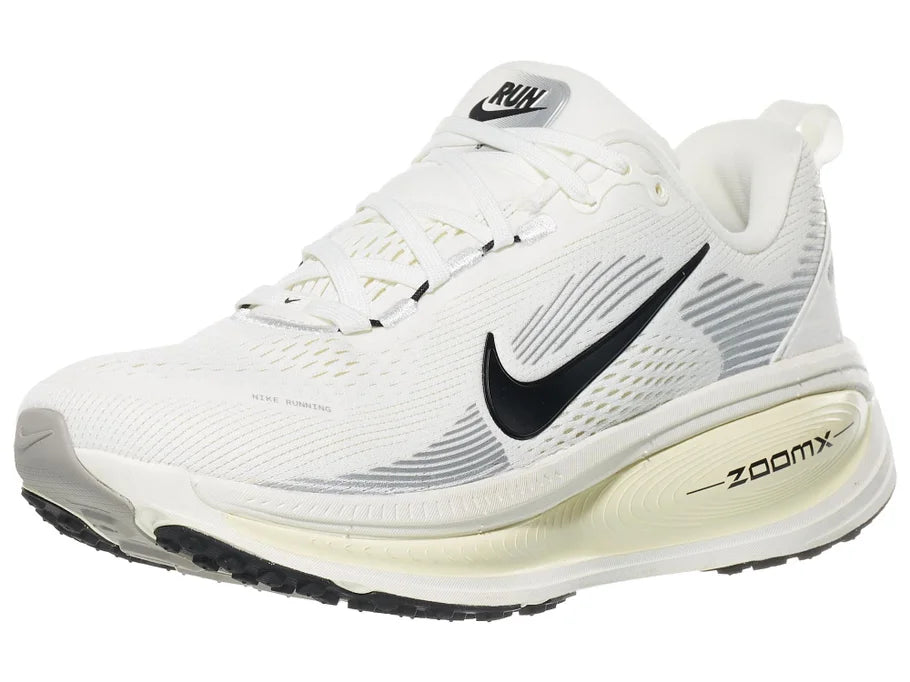 Nike | Vomero 18 | Women's | Summit White/Black/Coconut Milk