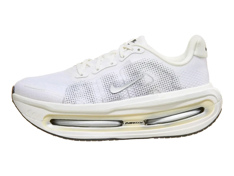 Women's Nike Vomero Premium. White upper. Off White midsole. Lateral view.