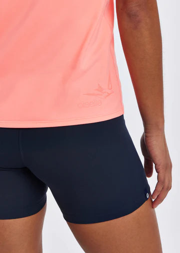 Women's Oiselle Essential Bird V Neck Short Sleeve. Pink. Fabric/logo closeup.