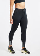 Women's Oiselle Fireglow Fleece Tights. Black.