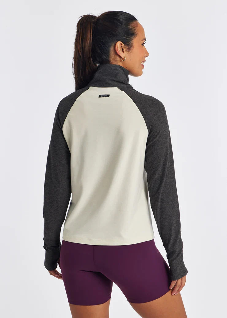 Women's Oiselle Lux Half Zip in Ivory/Robin, rear view