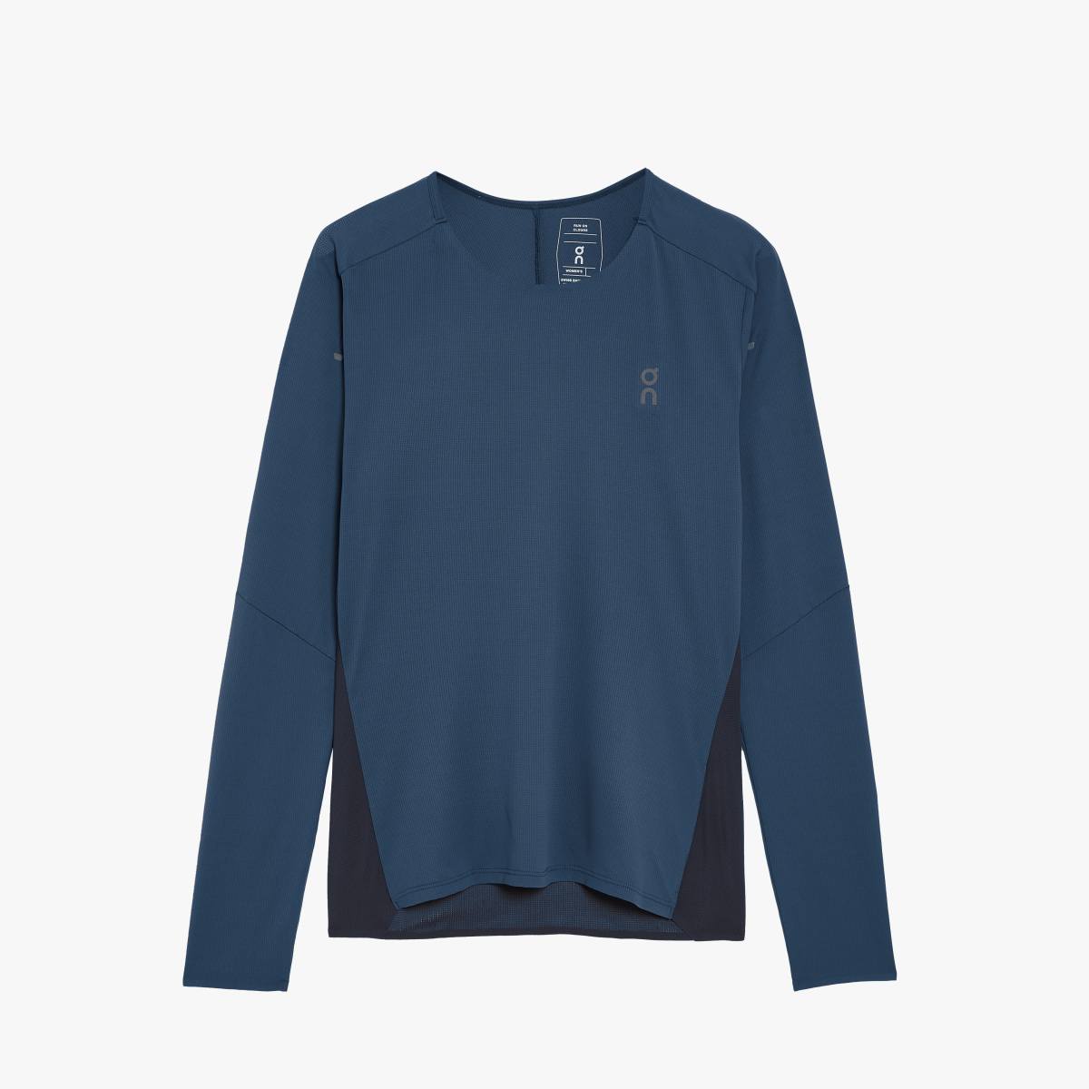 Women's On Running Performance Long-T. Dark Blue. Front view.
