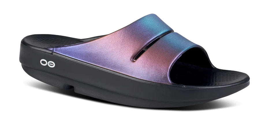 Women's Oofos Ooahh Luxe Slide. Multicolored. Lateral view.