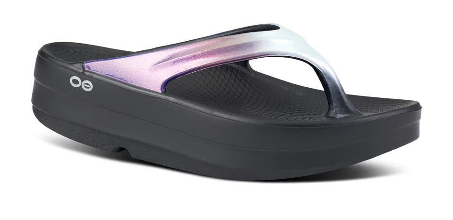 Women's Oofos Oomega Oolala Luxe. Lateral view.