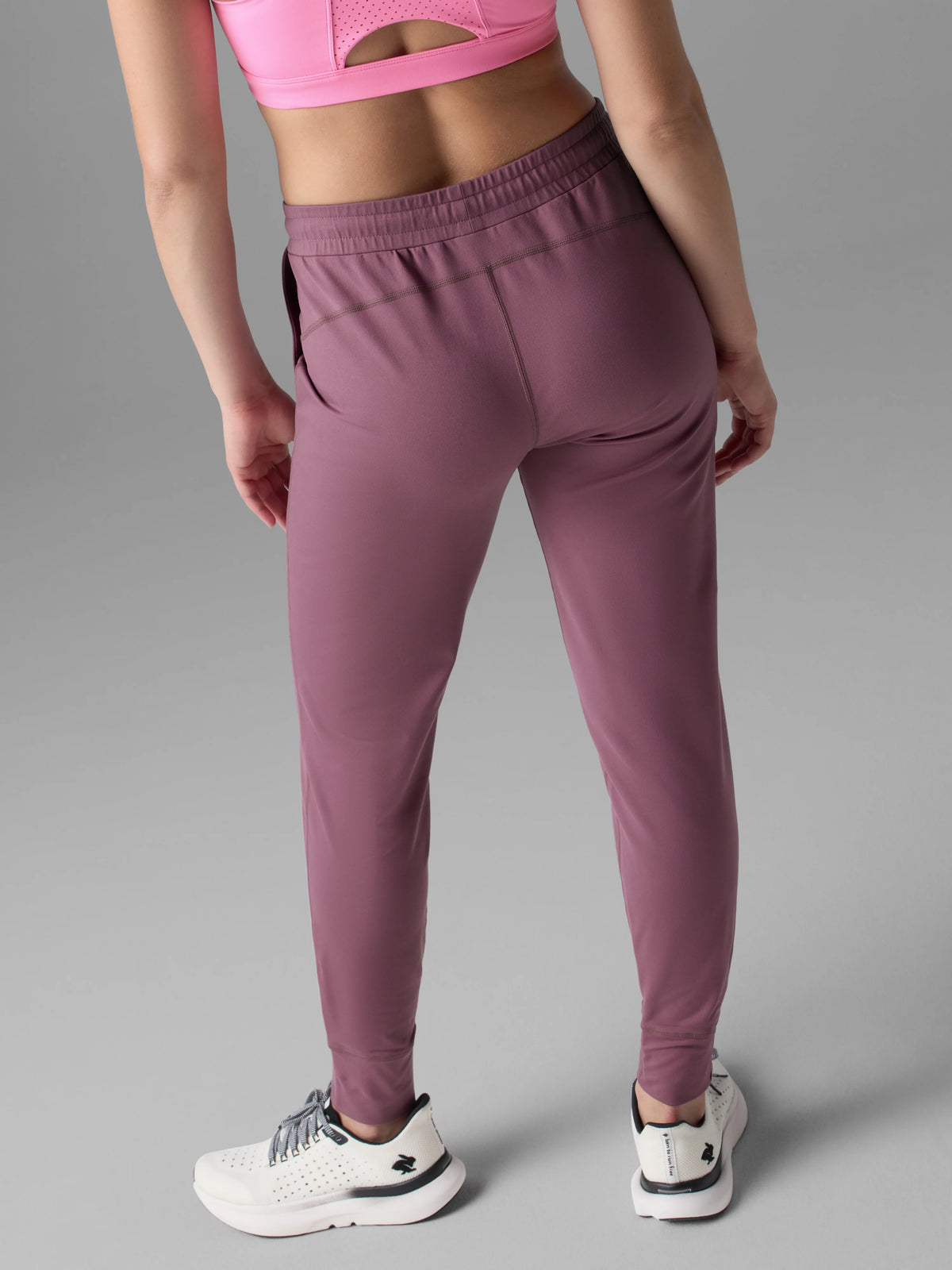 Women's rabbit EZ Joggers. Pink.