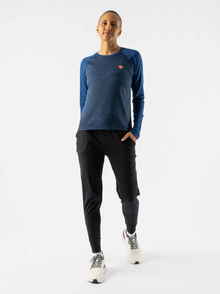 Women's rabbit EZ long sleeve cropped. Dark Blue. Front view.
