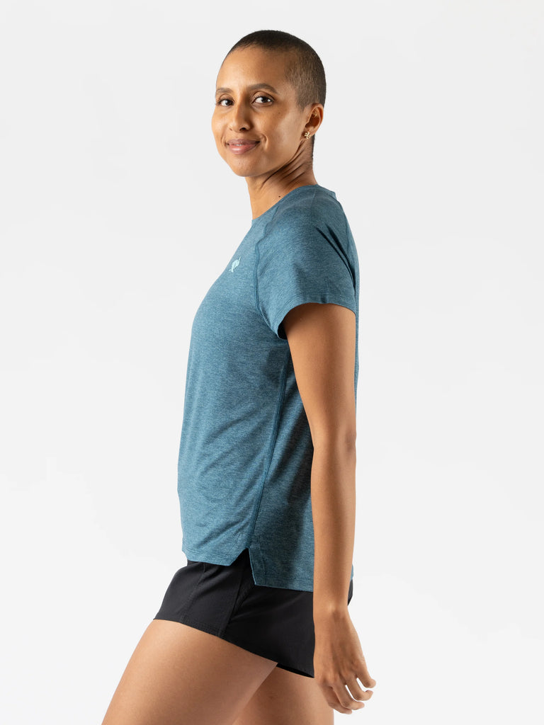Women's rabbit E Tee SS. Blue/Green.