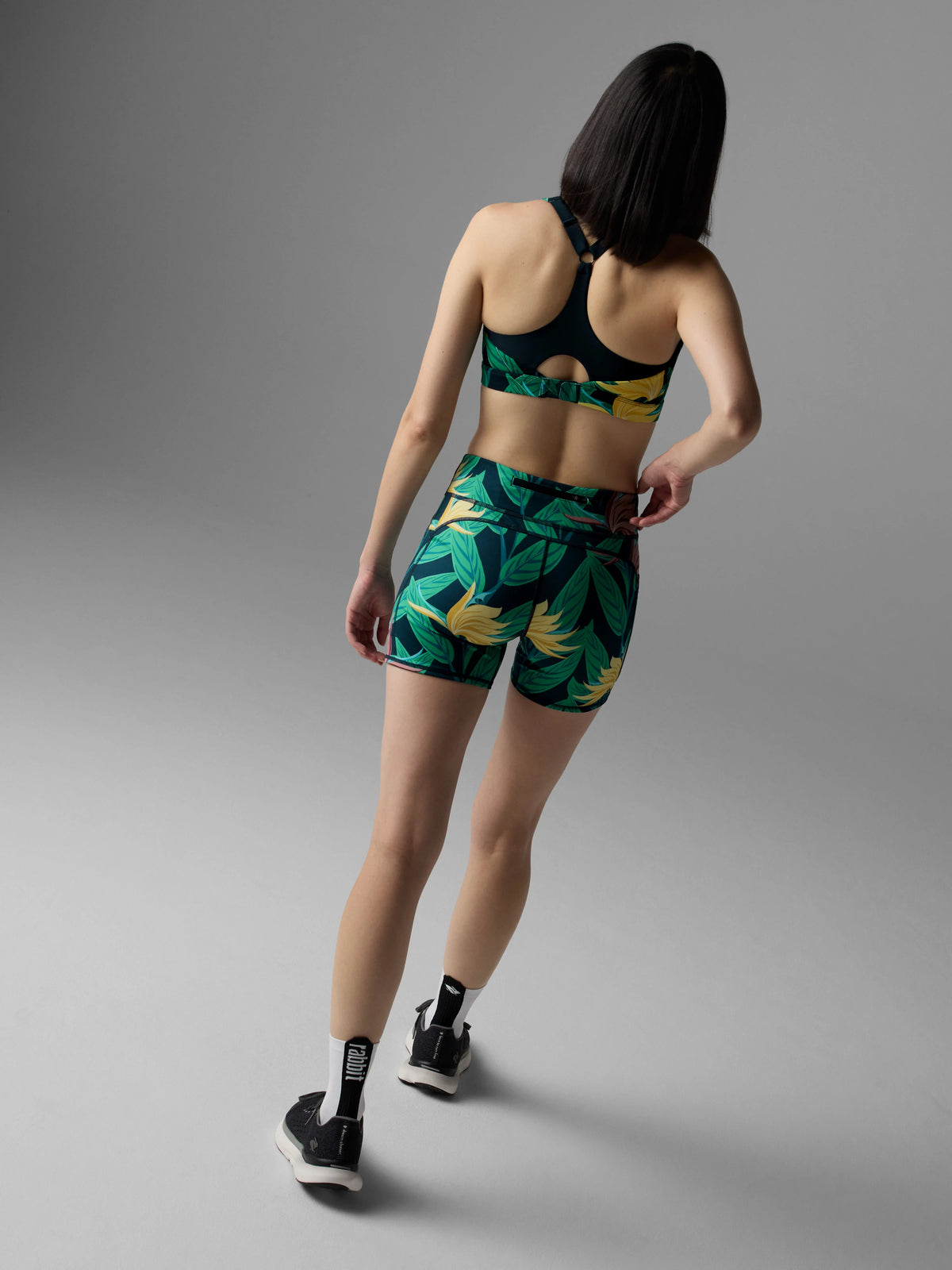 rabbit Speed Leggy 4". Floral.