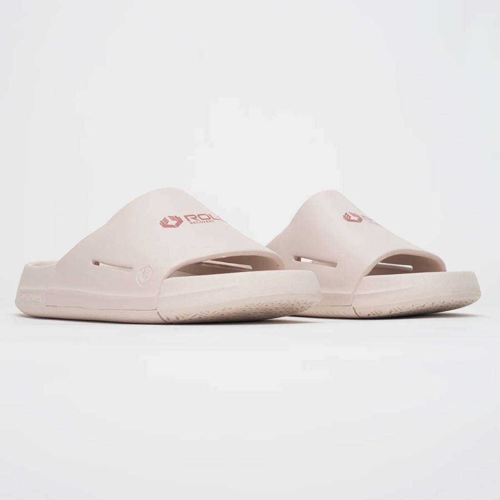 Women's Roll Recovery Superplush Slide. Coconut Cream.