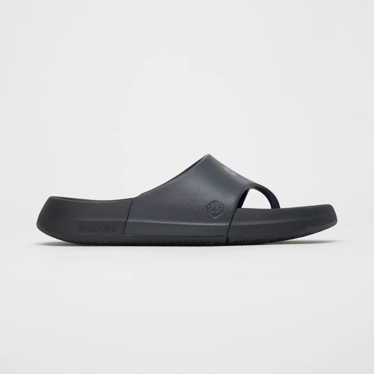 Women's Roll Recovery Superplush Flipflop. Black.