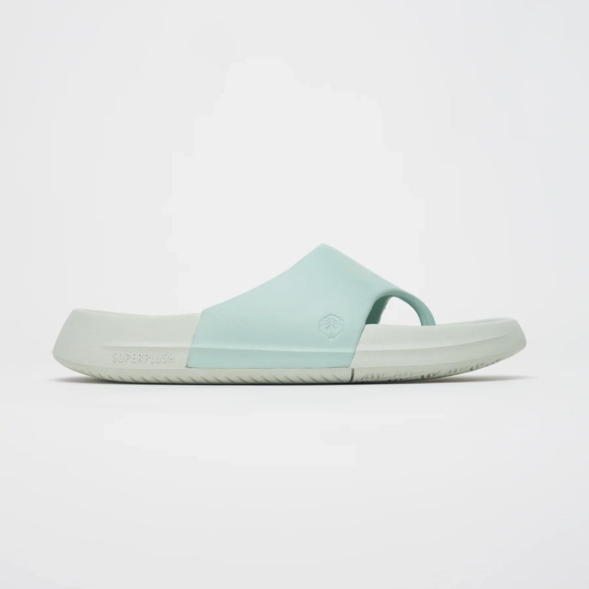 Women's Roll Recovery SUPERPLUSH Flipflop in Minty Fresh.