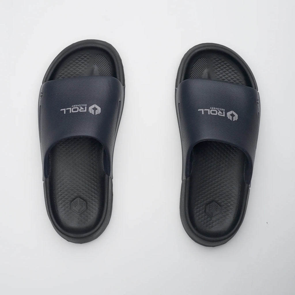 Women's Roll Recovery Superplush Slide. Black.