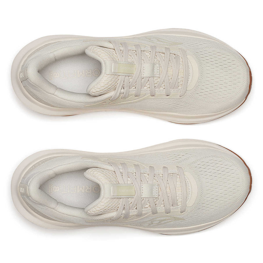 Women's Saucony Echelon 10. Cream upper. Cream midsole. Top view.