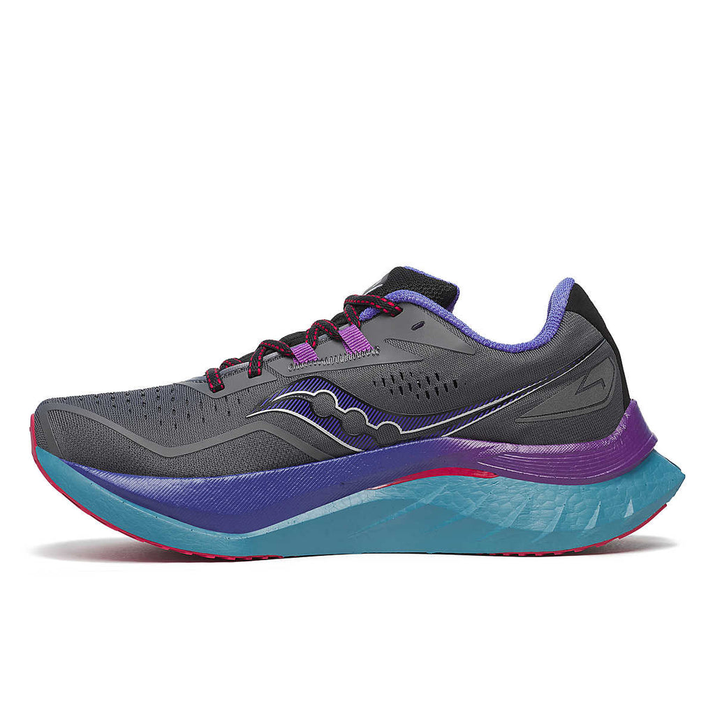 Women's Saucony Endorphin Speed 4. Dark Grey upper. Teal midsole. Medial view.