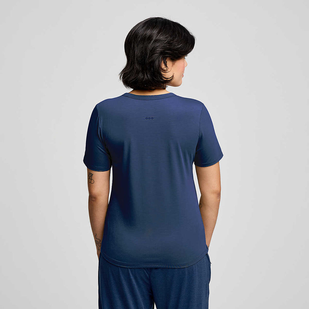 Women's Saucony Triumph Short Sleeve. Navy. Rear view.