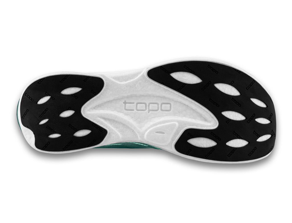 Women's Topo Cyclone 2. Green Upper. White midsole. Bottom view.