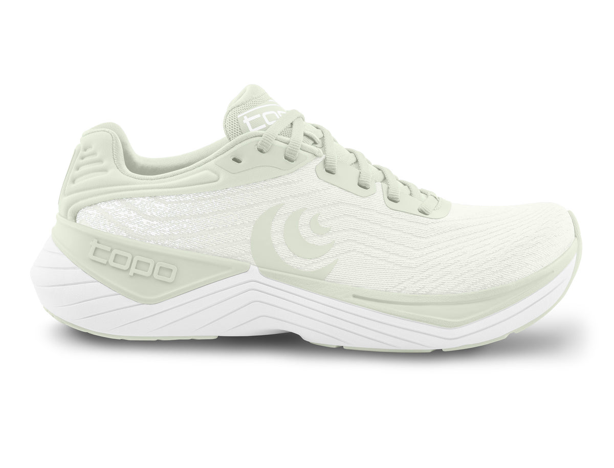 Women's Topo Ultrafly 5. Off White upper. White midsole. Lateral view.