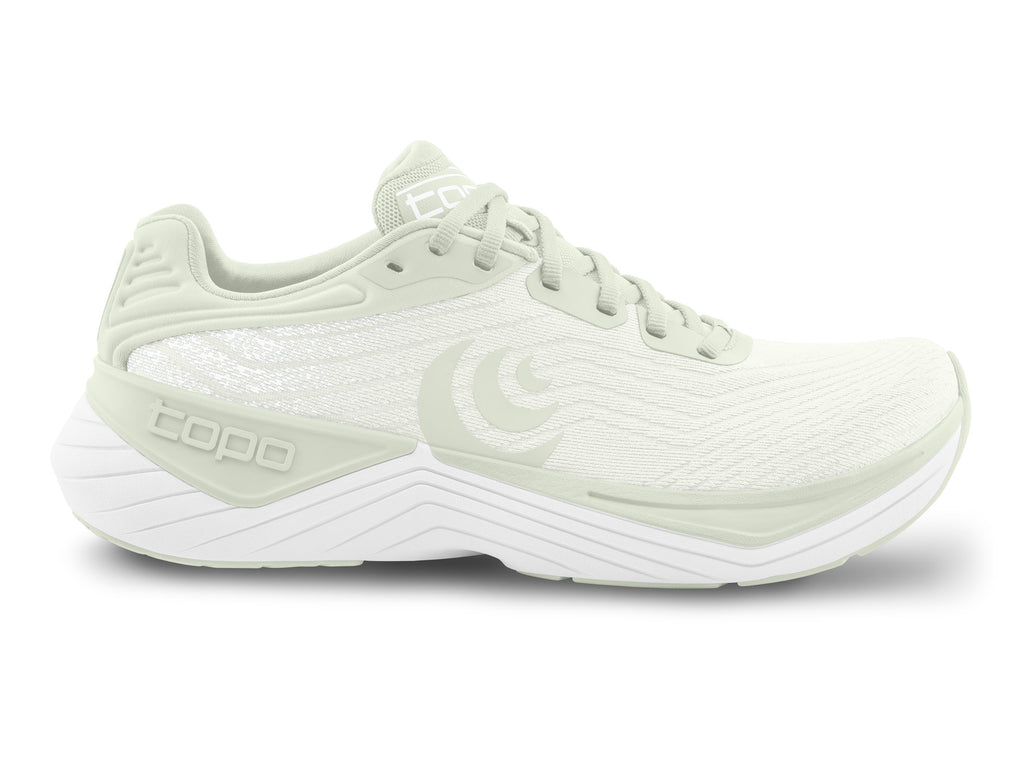 Women's Topo Ultrafly 5. Off White upper. White midsole. Lateral view.
