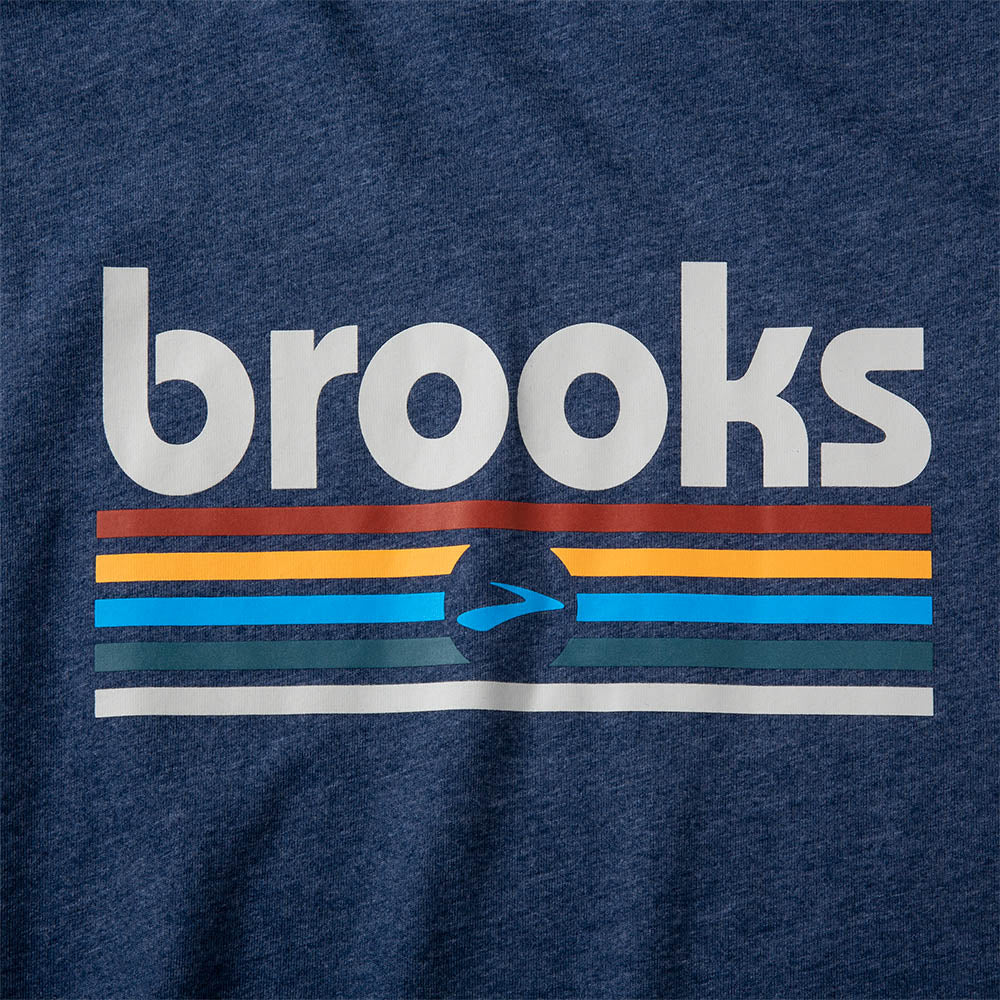 Men's Brooks Distance Short Sleeve 2.0. Dark Navy. Front closeup.