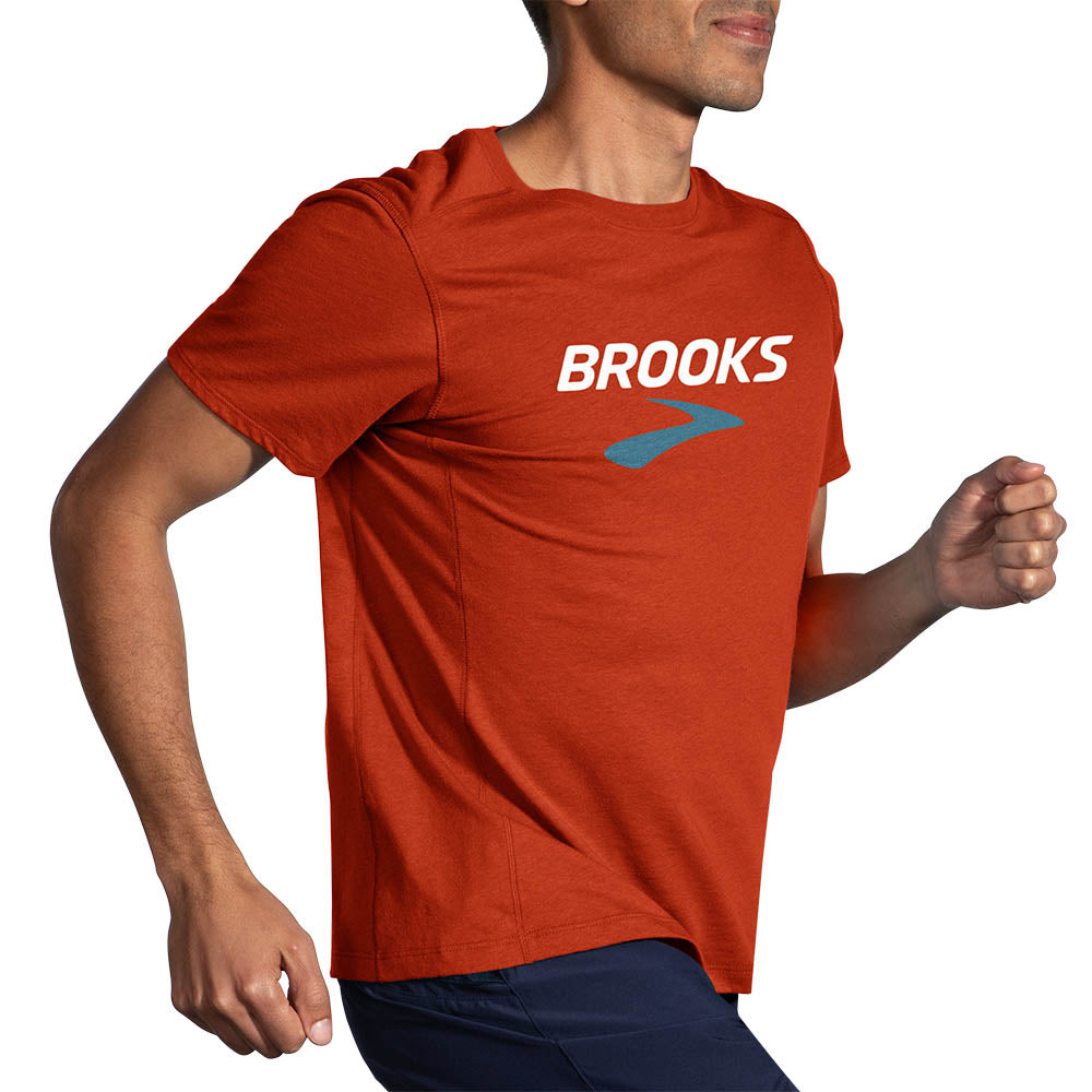 Men's Brooks Distance Short Sleeve 2.0. Red. Front/Lateral view.