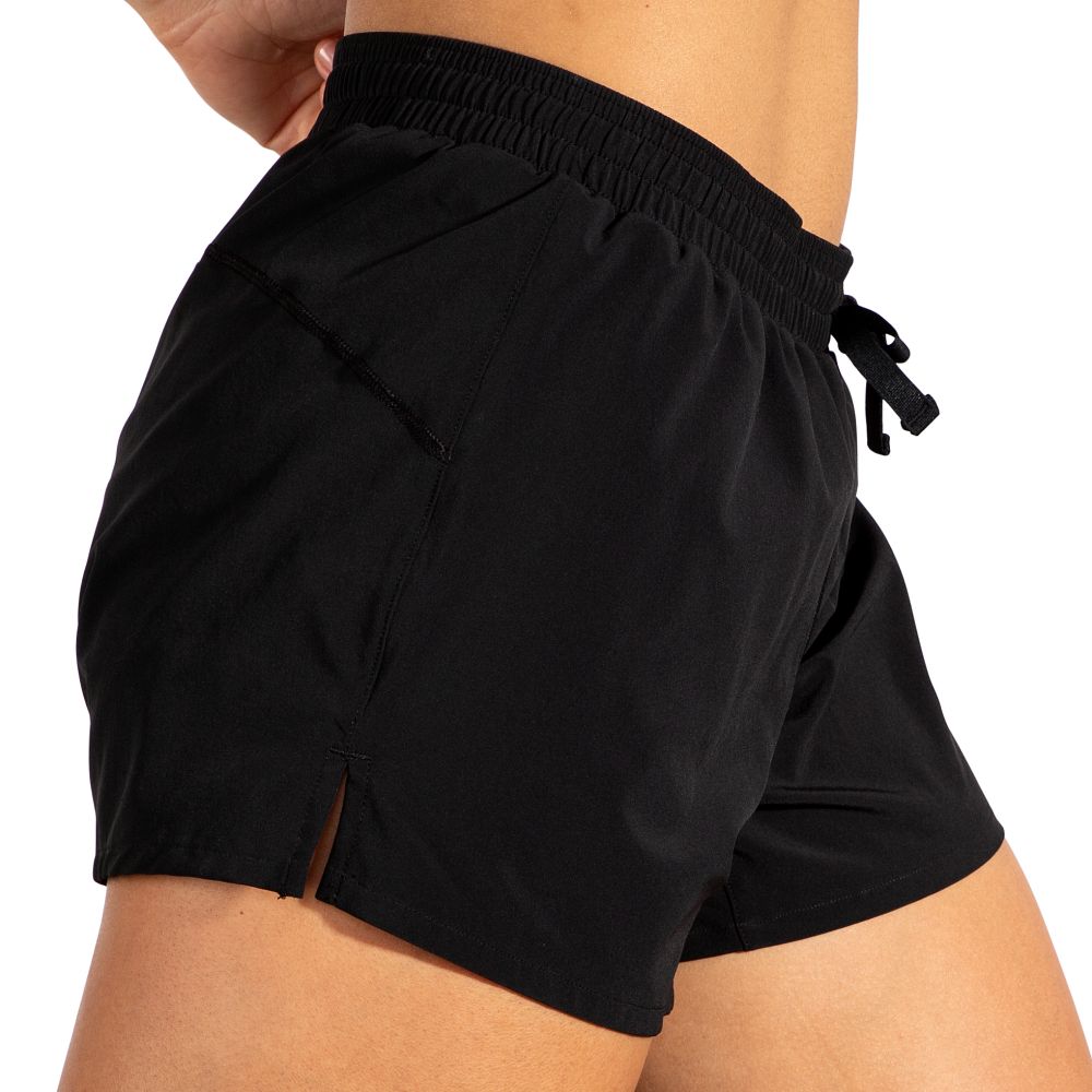 Women's Brooks Moment 5" Shorts. Black. Lateral view.
