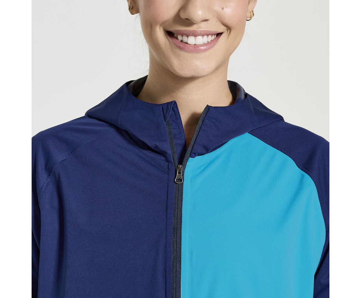 Women's Saucony Boulder Drizzle Jacket. Blue. Front view.