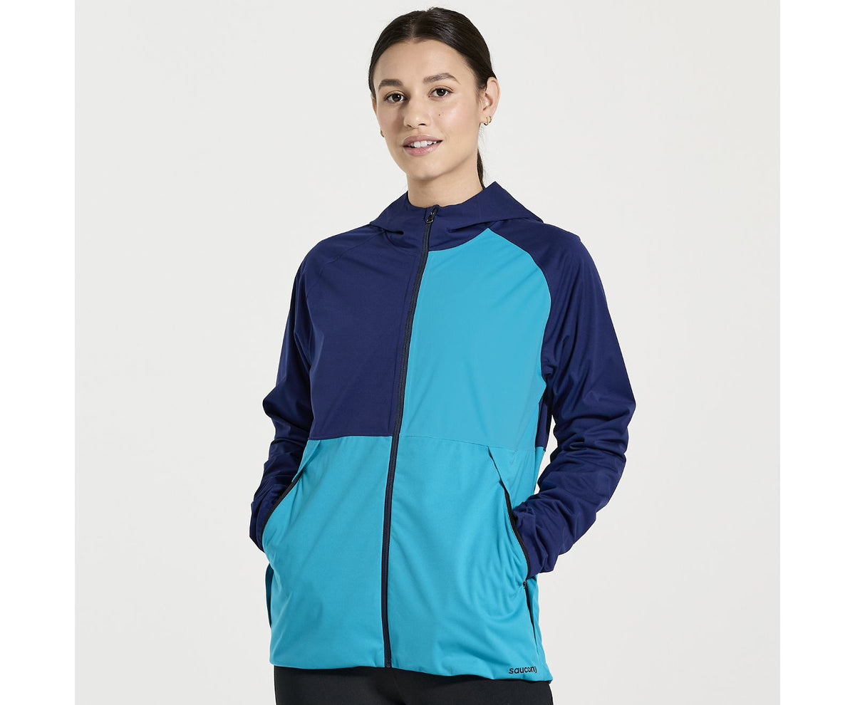 Women's Saucony Boulder Drizzle Jacket. Blue. Front view.