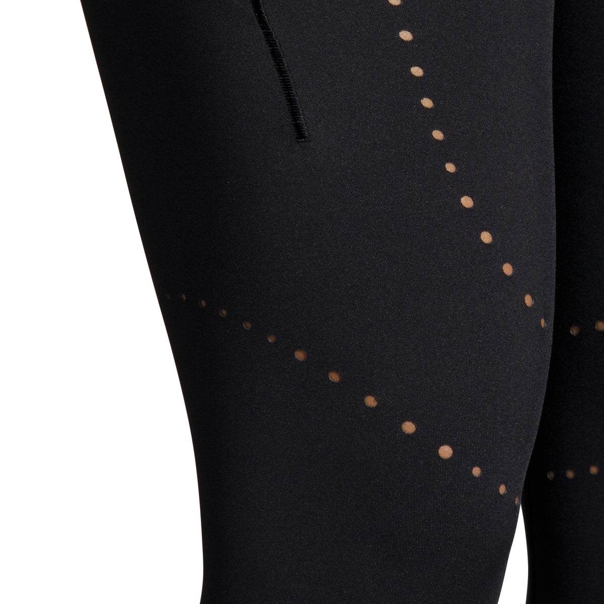 Women's Brooks Method 3/4 Tights. Black. Closeup.