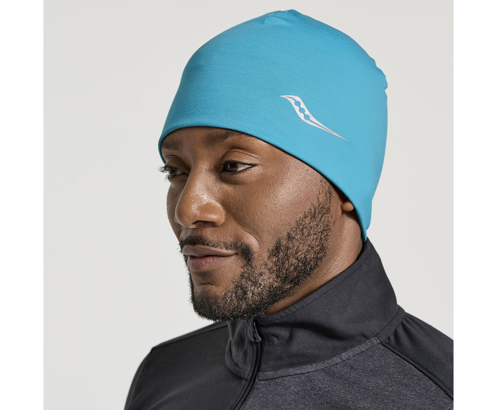 Unisex Saucony Solstice Beanie. Blue/Green. Front/Lateral view.